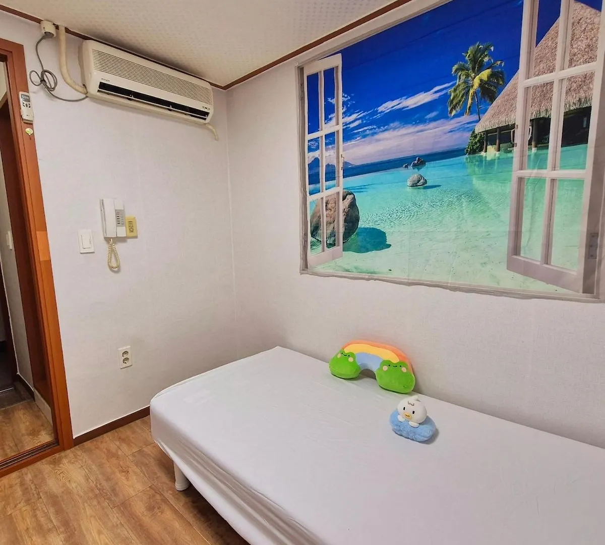 Seoul Aneuk House 23 Apartment 0*,  South Korea